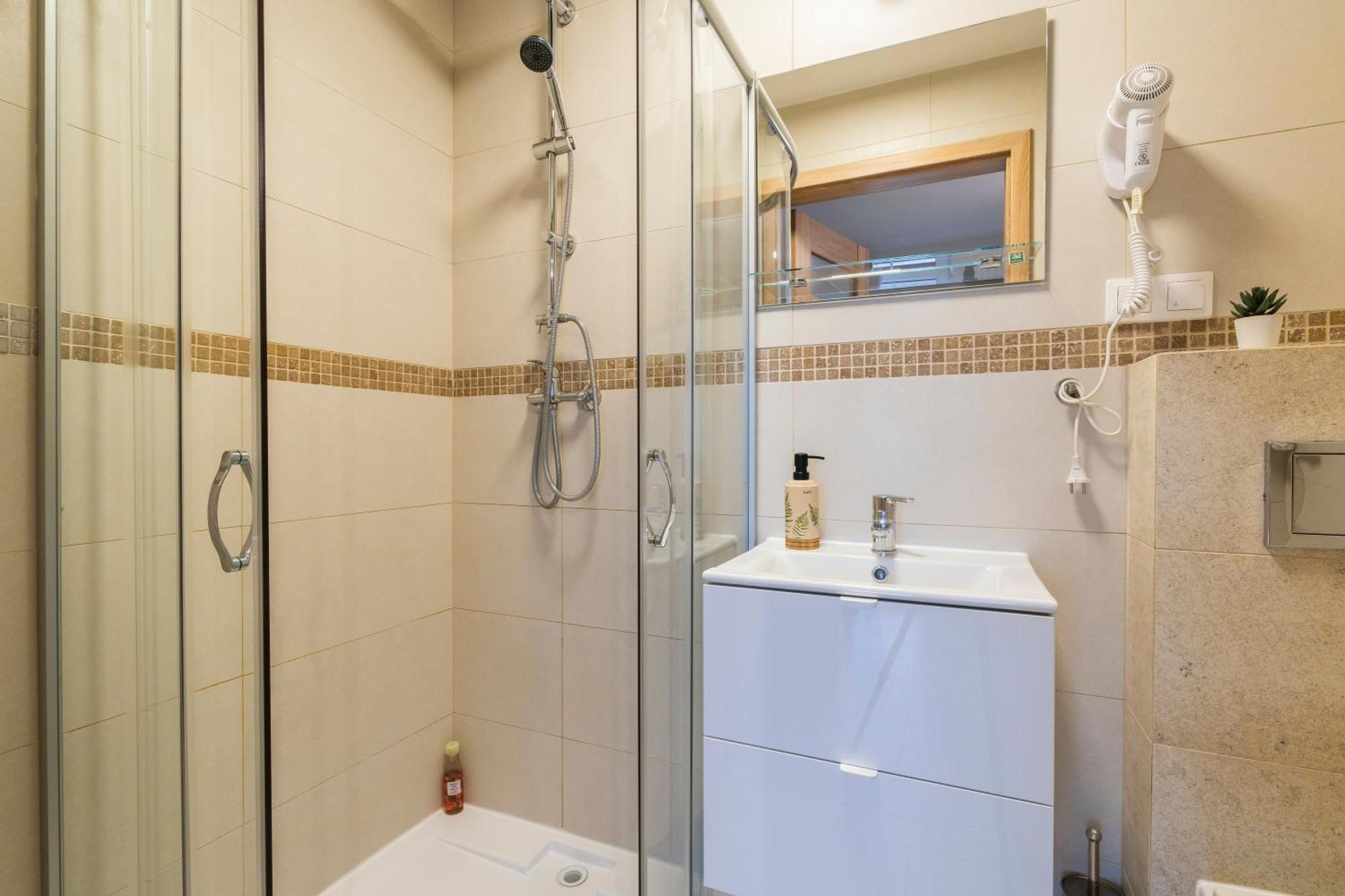 Jaskolka - Pokoje I Apartament Przy Plazy Olsztyn  Dış mekan fotoğraf