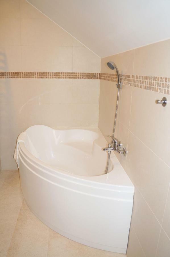 Jaskolka - Pokoje I Apartament Przy Plazy Olsztyn  Dış mekan fotoğraf